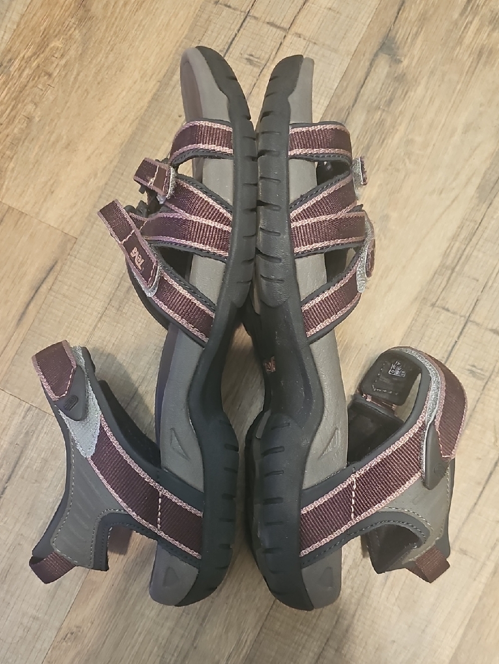 Teva Tirra Purple Womens Strappy Sport Sandels Size 9 - Picture 4 of 6